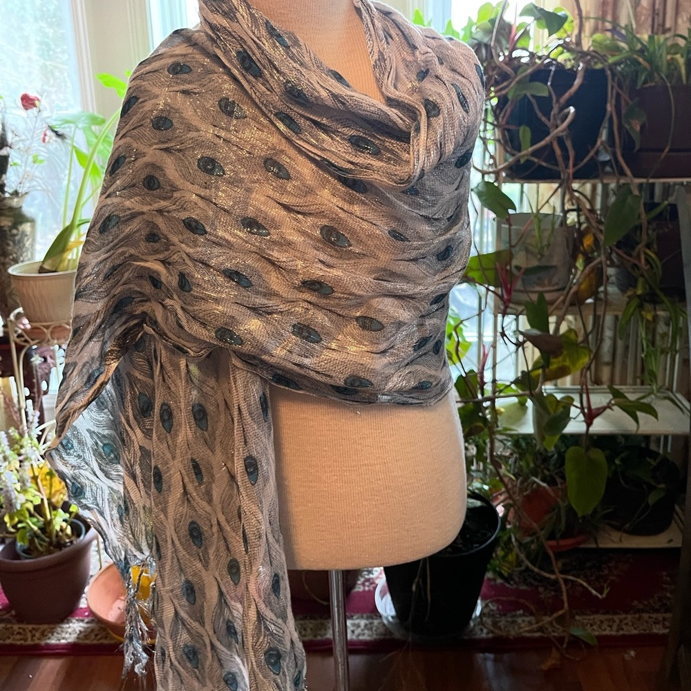 Peacock patterned shawl w/ silver white and turquoise tones. Light& comfortable.